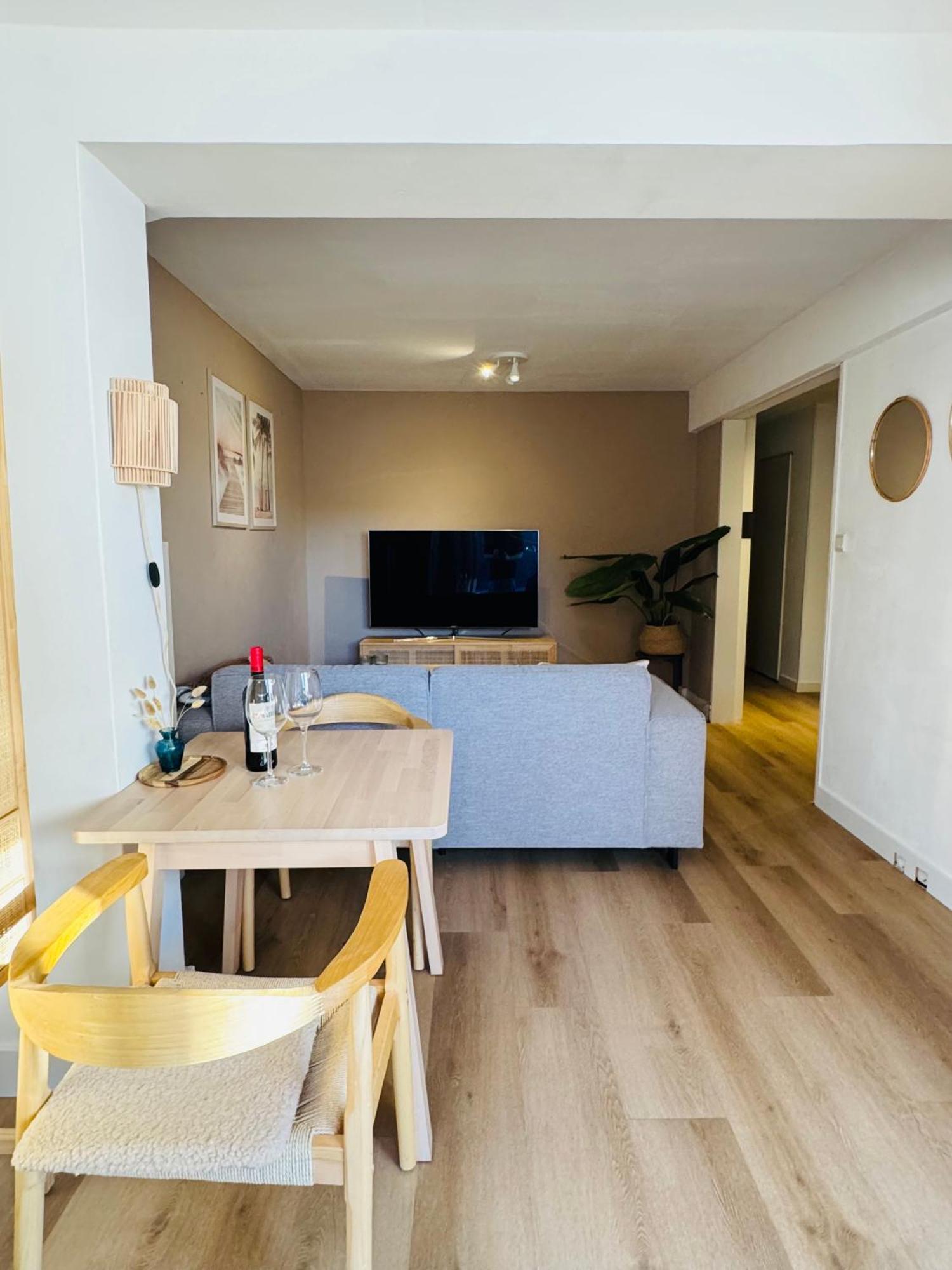 Hello Noordwijk - Souterrain Hoogwakersbosstraat 6 Apartment Exterior photo